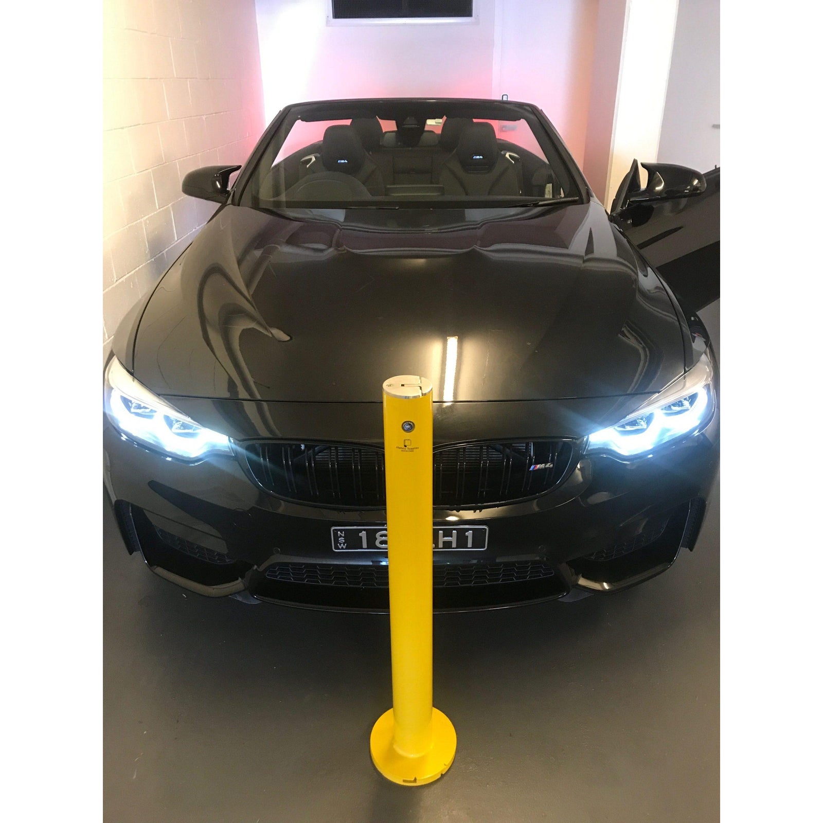 Removable Surface Mount Bollard - 90mm Key Lock