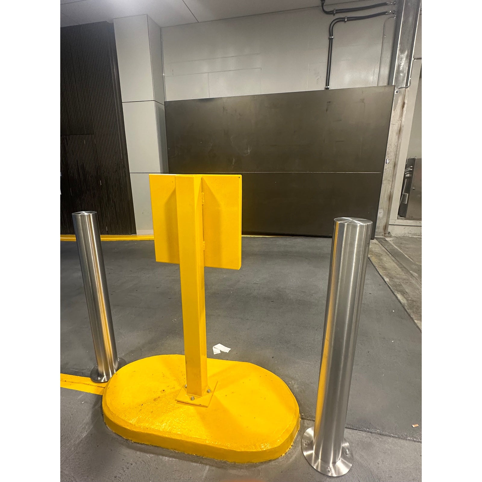 Surface Mount Bollard – 140mm - Stainless Steel