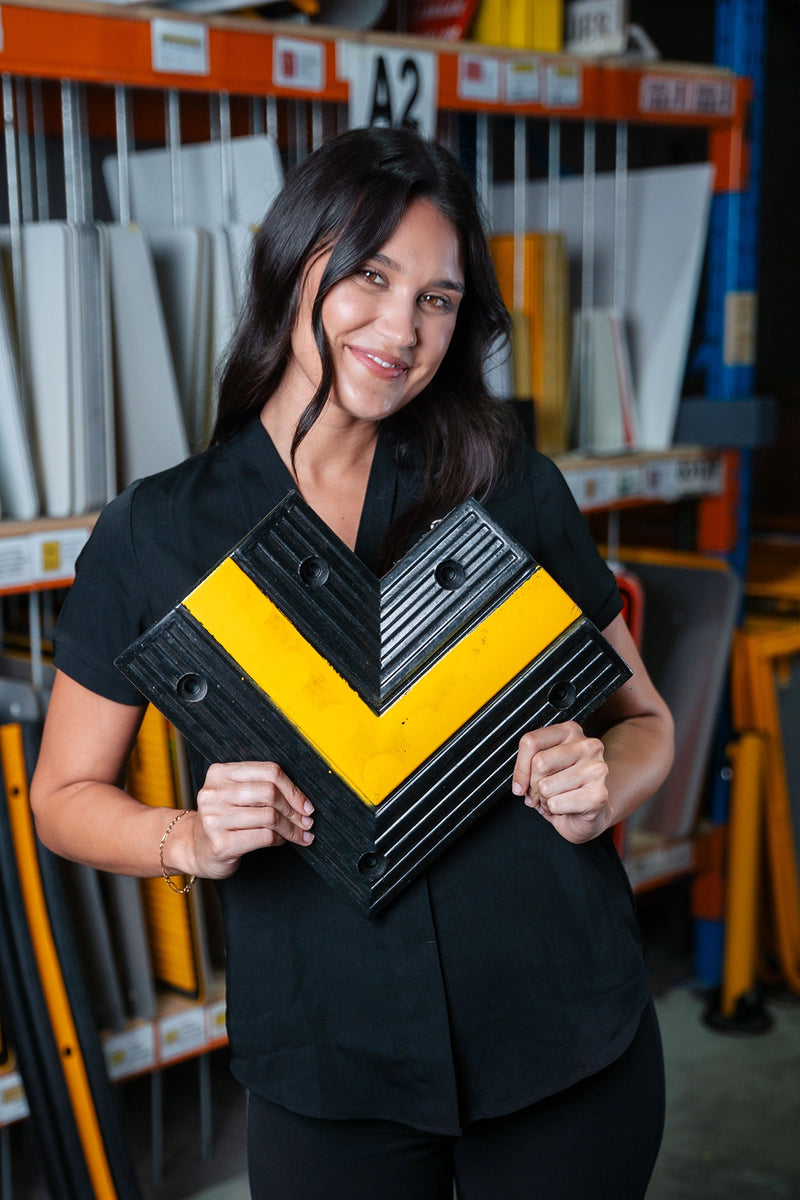 Rubber Bunding - Corner