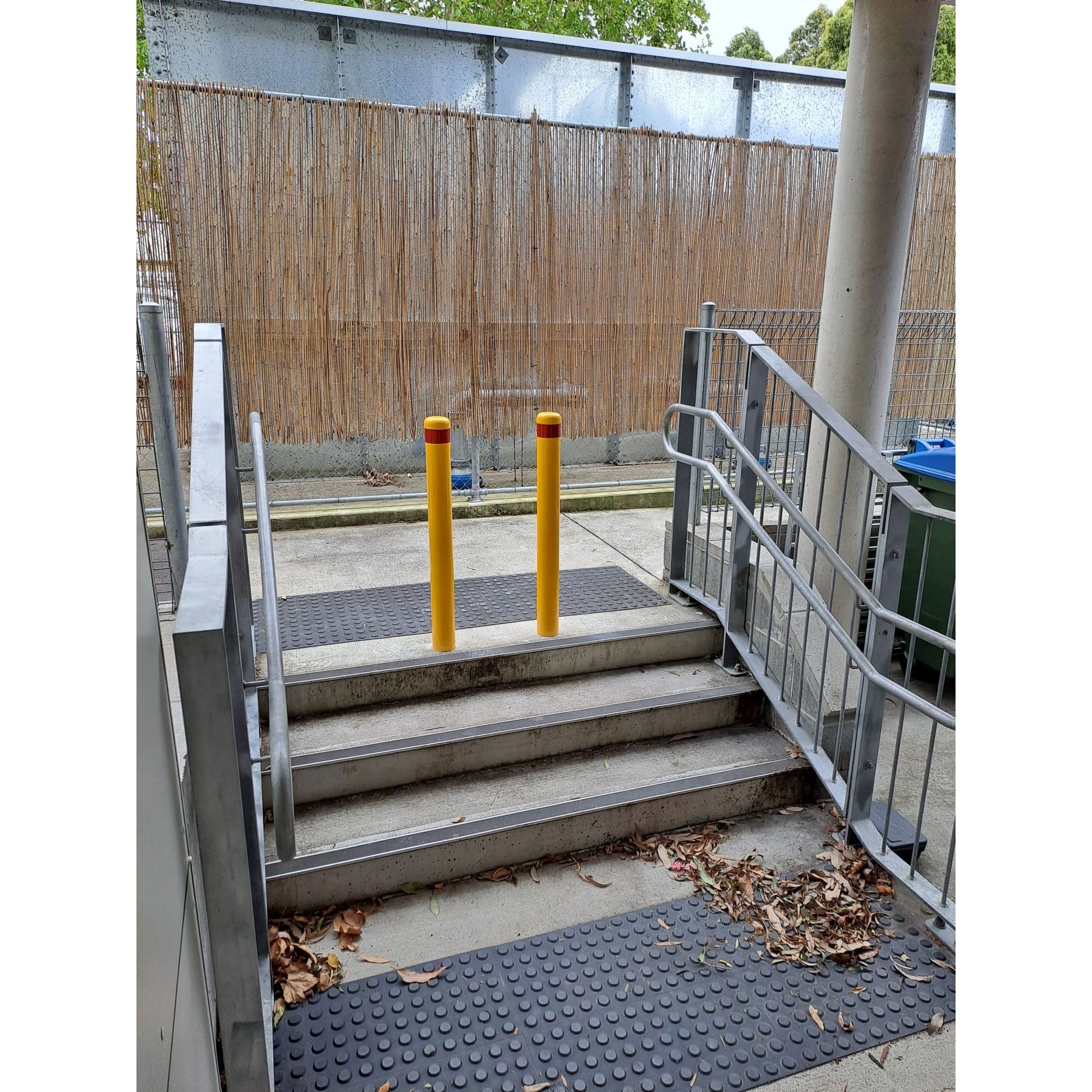 Internal Base Remobable Bollard