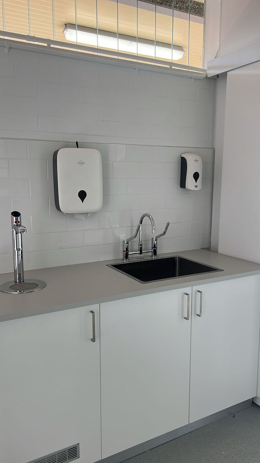 LUVELLE Paper Towel Dispenser