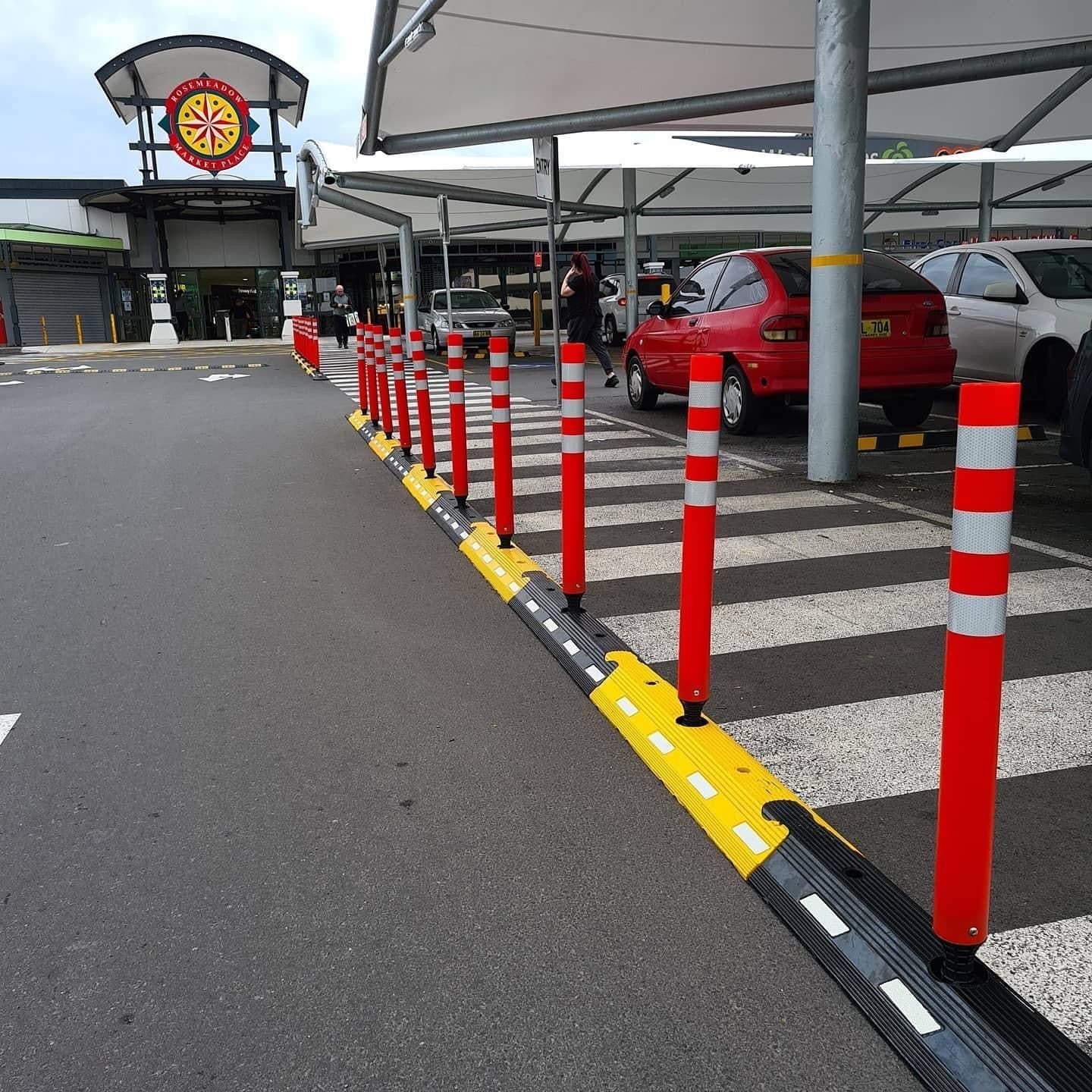 Traffic Lane Separator Kerb - Centre Module & Post