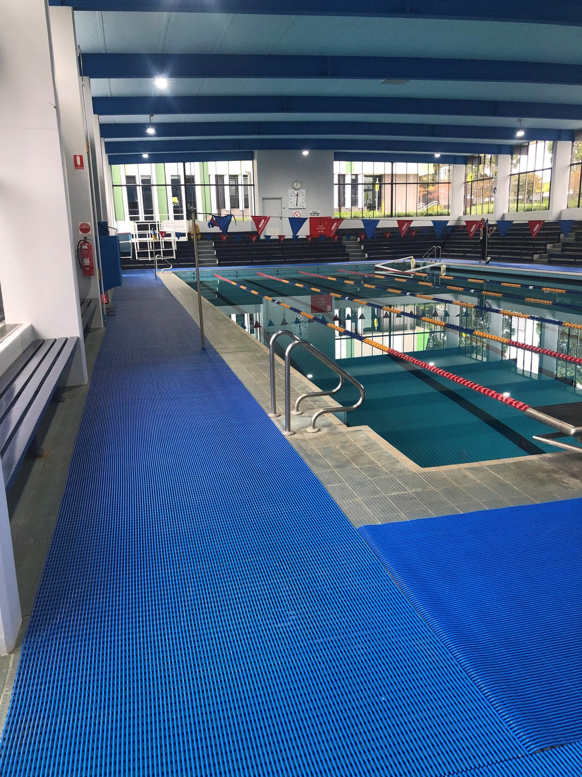 Anti-Fatigue Tube Matting - Black 900mm