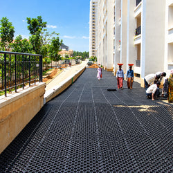 500mm x 600mm interlocking grass and gravel paver panel.