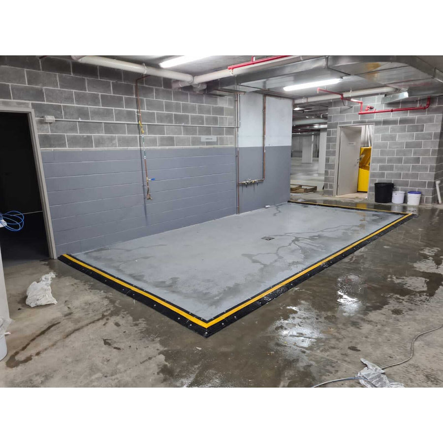 Rubber Bunding - Corner