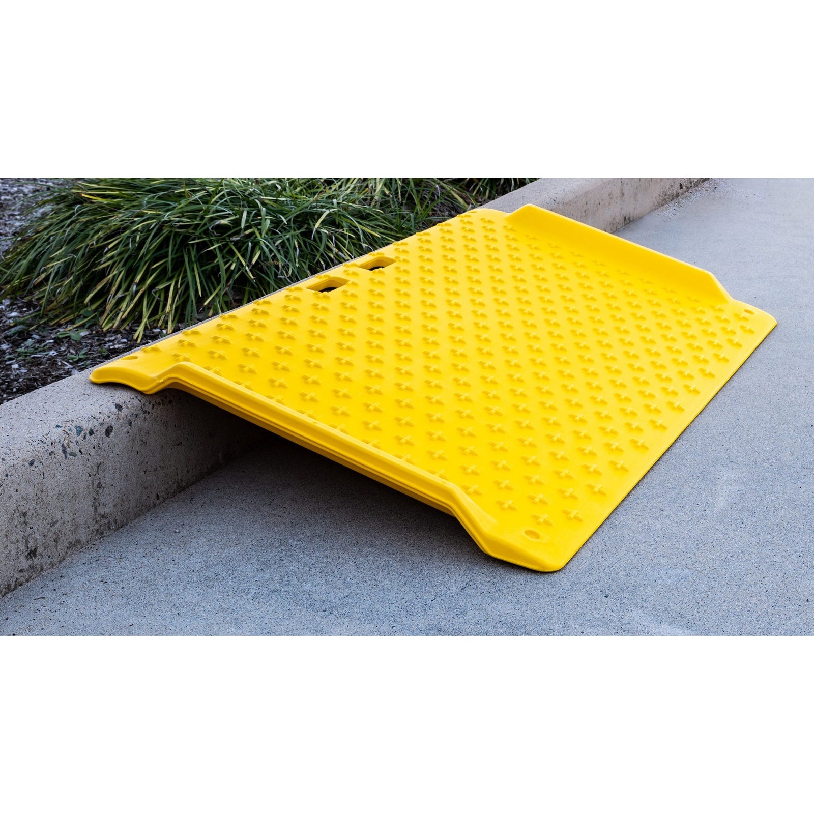 Kabir Ramp Steel Reinforced Portable Kerb Ramp – eSafety Supplies