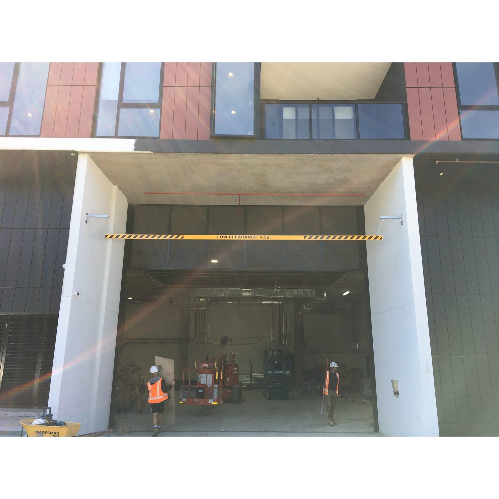 Low Clearance Height Bar (1m - 6.5m) 192.5 kg 2.3M